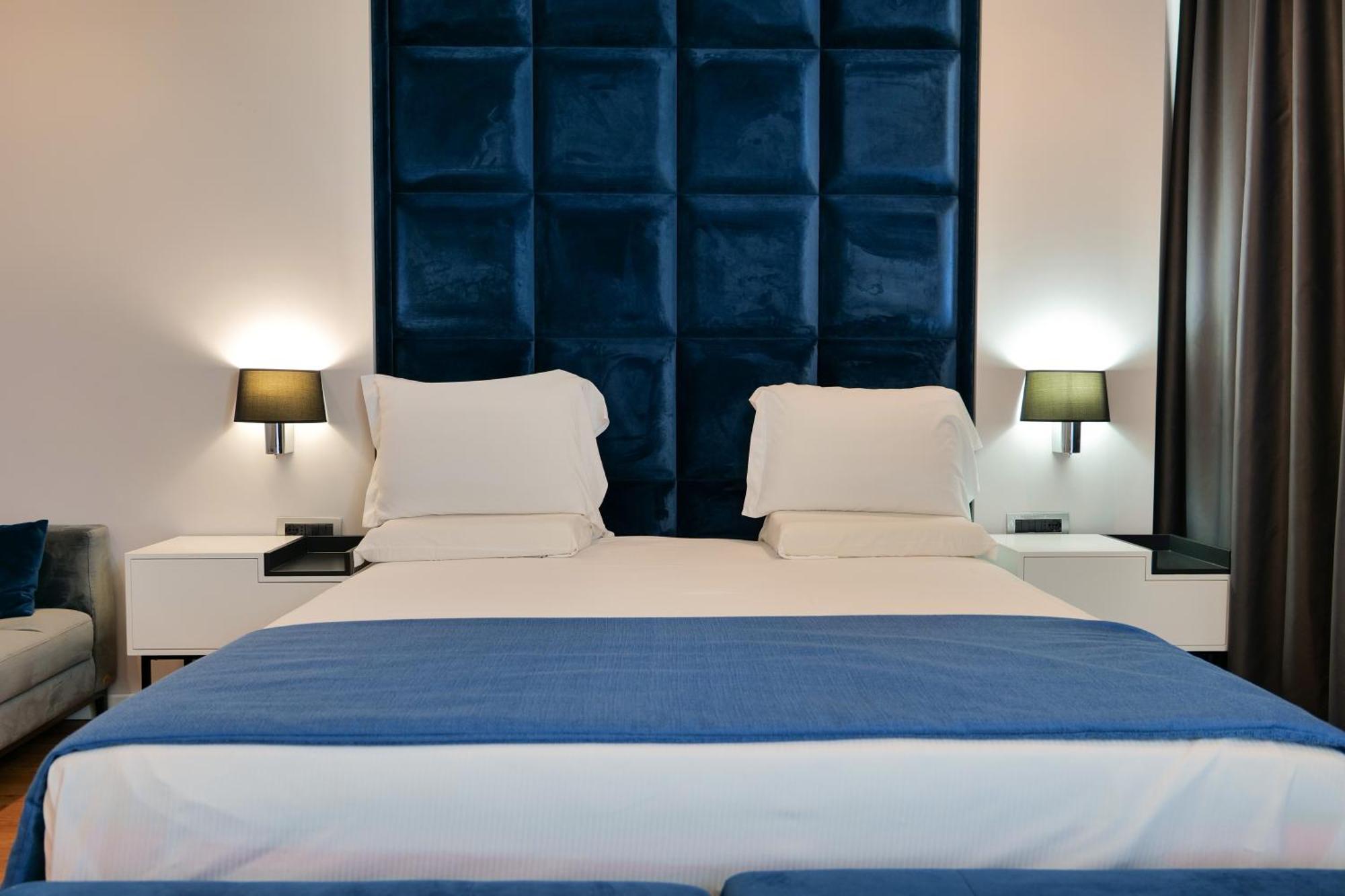 Hotel Blue Sky Sarandë エクステリア 写真