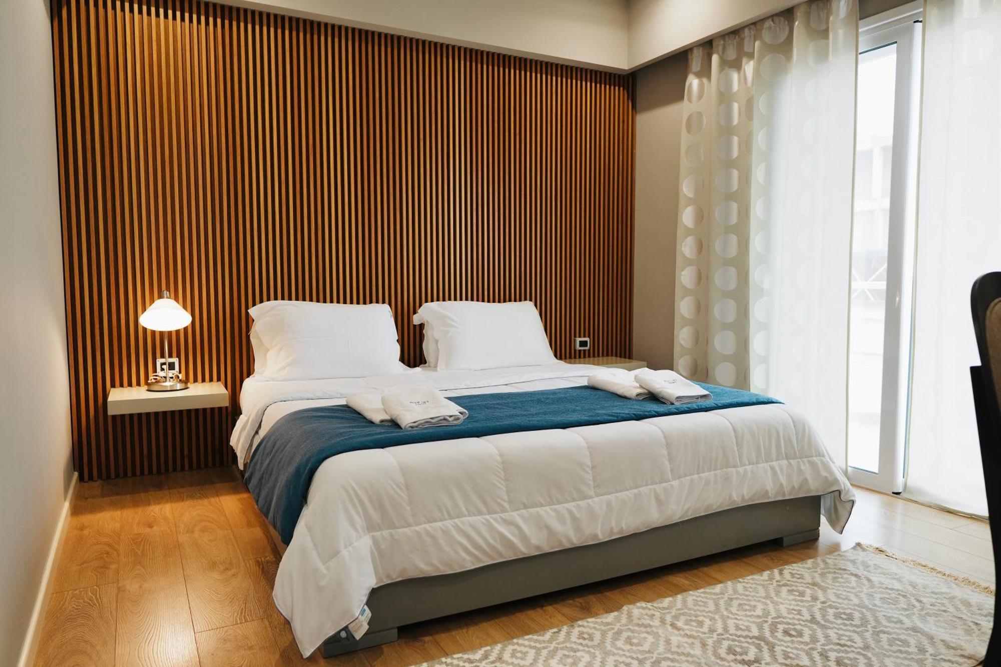 Hotel Blue Sky Sarandë エクステリア 写真